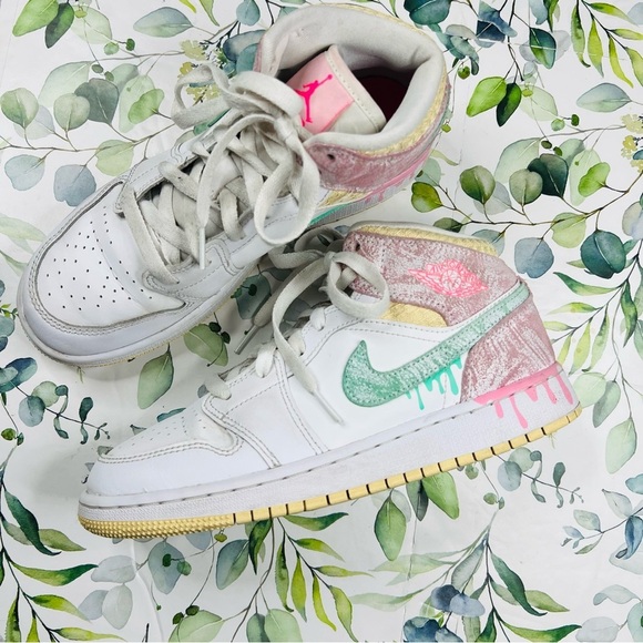 Jordan Air Jordan 1 Mid SE "Ice Cream" Sneakers - Picture 4 of 8